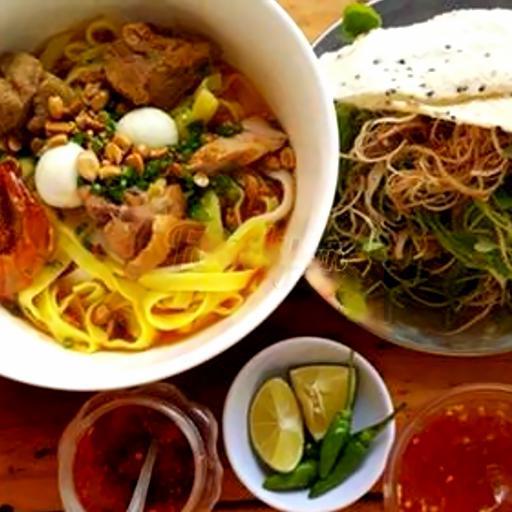 mi-quang-ac-biet-chai-pepsi