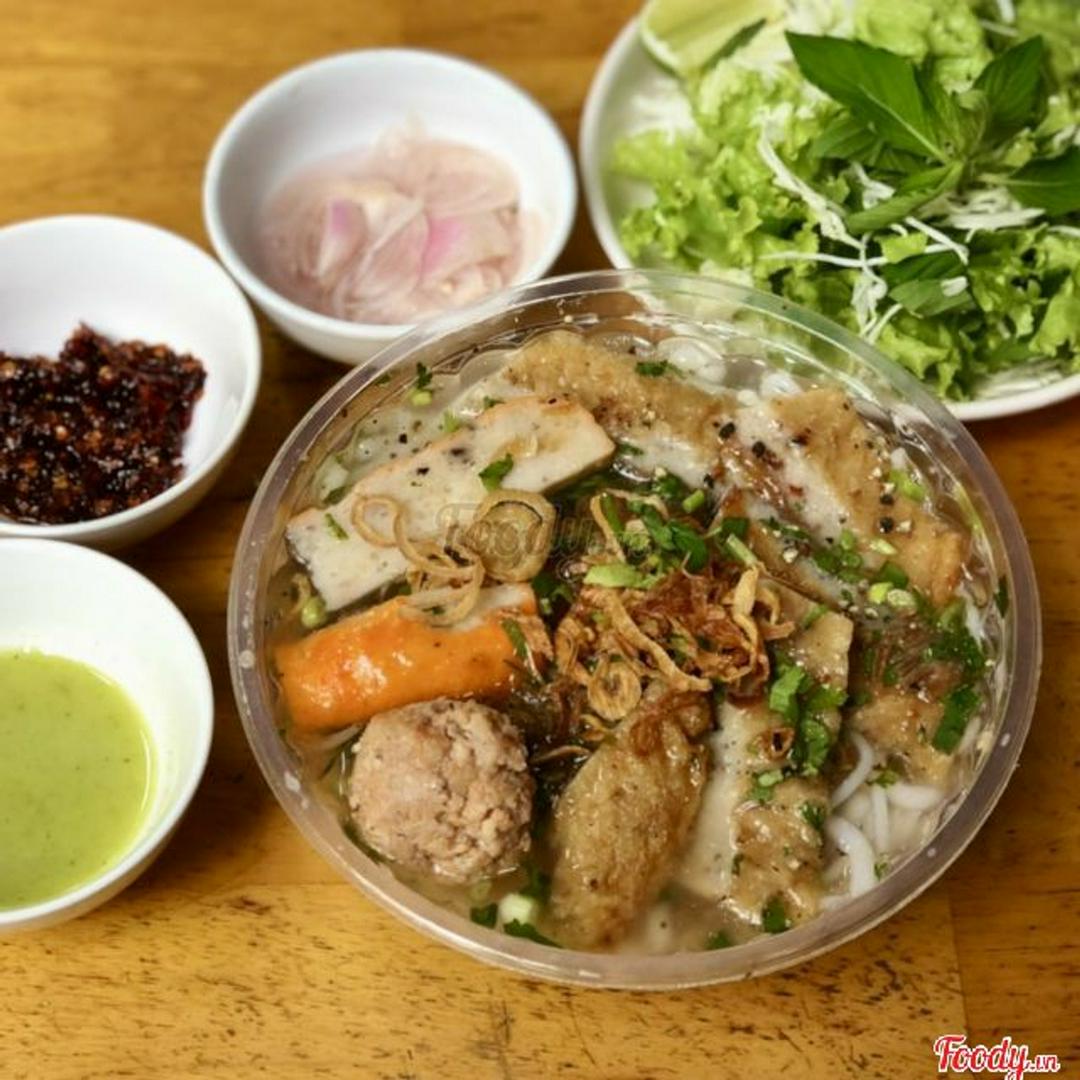 banh-canh-cha-ca