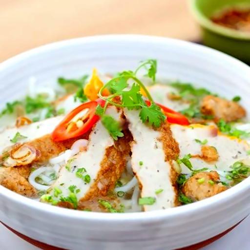 banh-canh-bot-gao-cha-ca