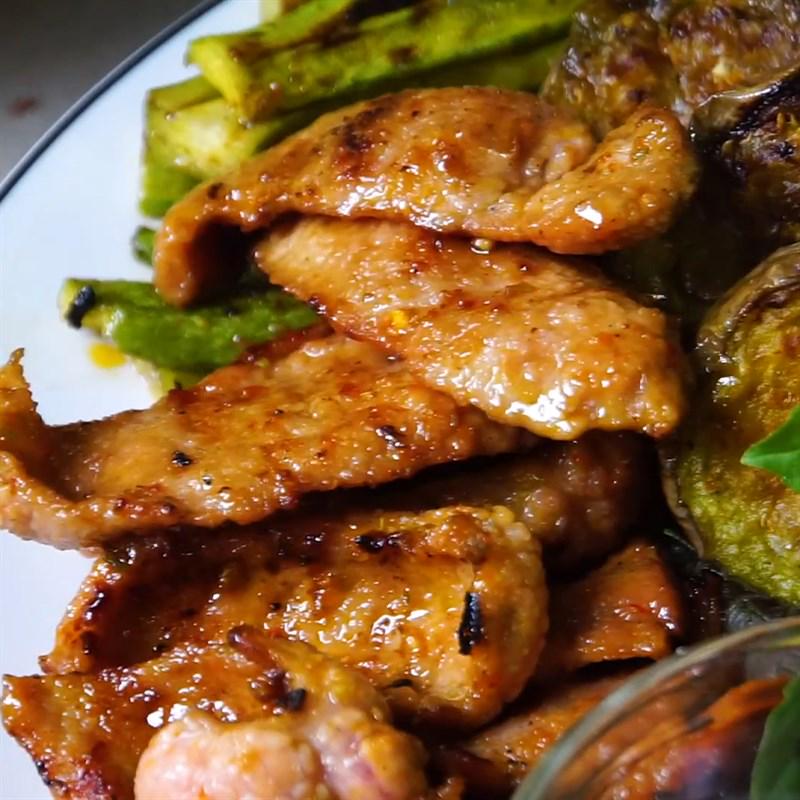 vu-heo-nuong-udder-pork-bbq