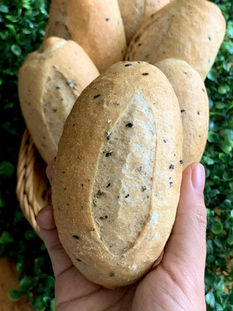 bich-10-banh-mi-nguyen-cam-mini