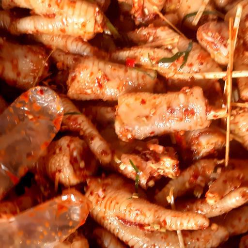 chan-ga-nguyen-xuong-tron-cay-ac-biet