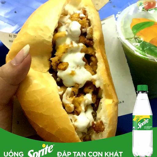 banh-mi-nem-khoai-1-chai-sprite
