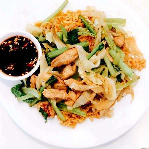 stir-fried-noodle-with-chicken