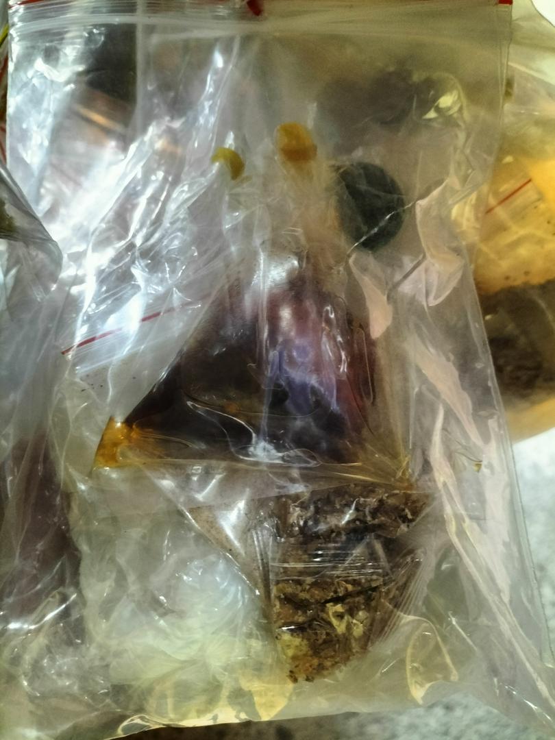 banh-trang-deo-sot-sa-te-tac