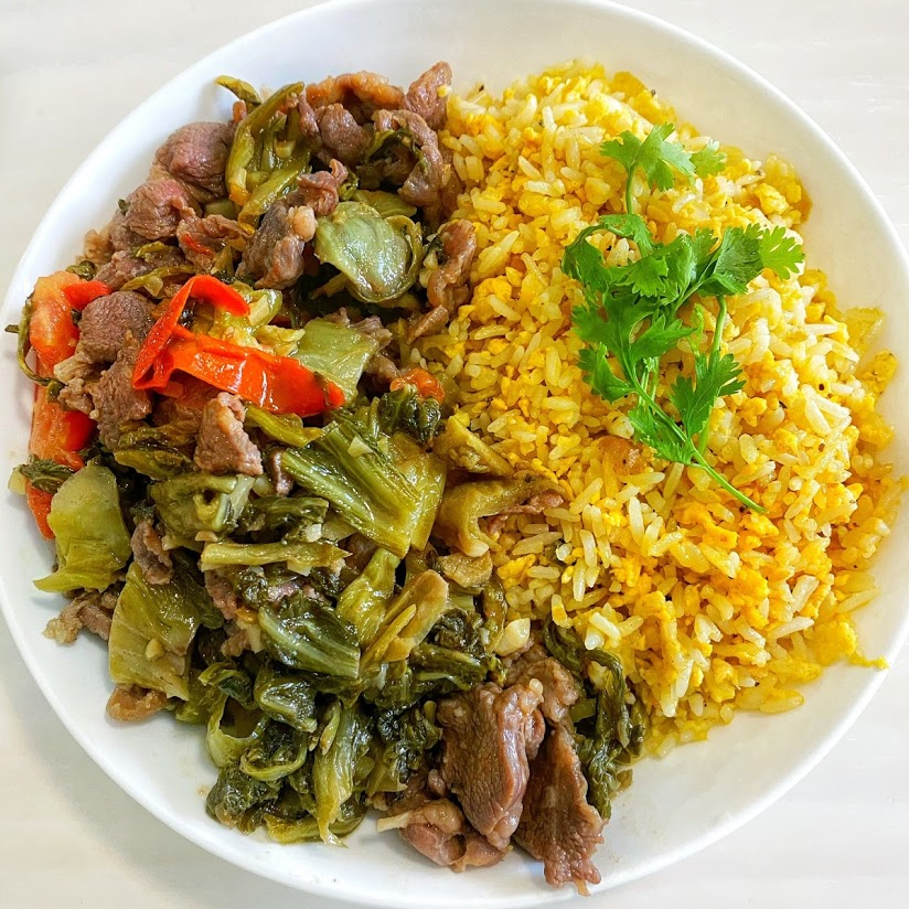 com-rang-dua-bo-xao-rieng-1-phan