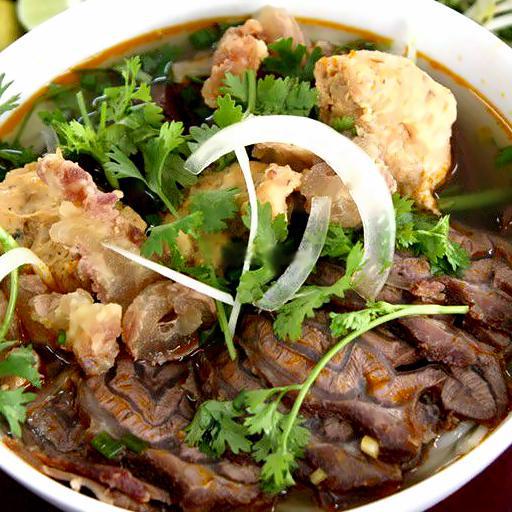 bun-bo-nam-gan-cha-bo-vien