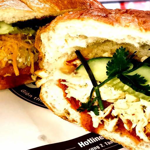 banh-mi-tron-ga-ac-biet-pho-mai-lat