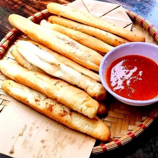 combo-7-banh-my-que-1-sua-au-nanh