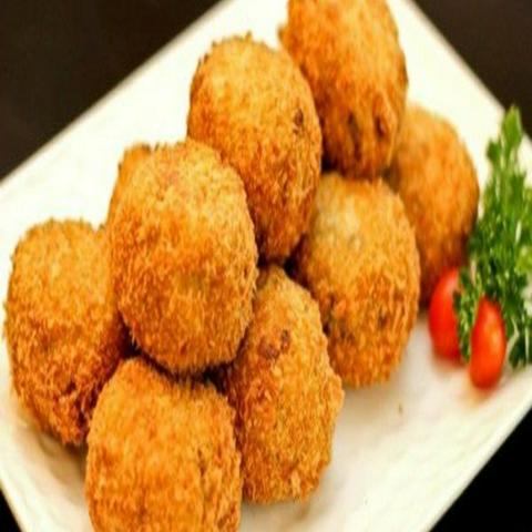 Hình ảnh Bánh Tôm, Bánh Gối và Bánh Gà - Tây Sơn