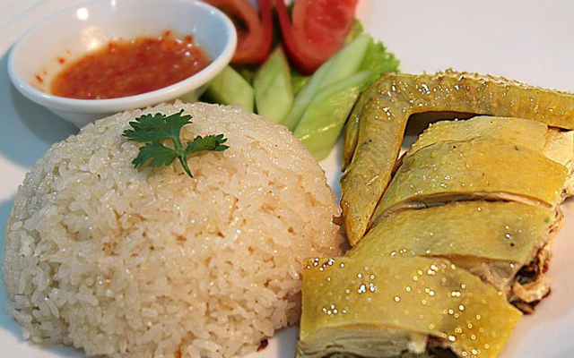 quan-3-chi-em-hu-tiu-xao-mi-xao-gion