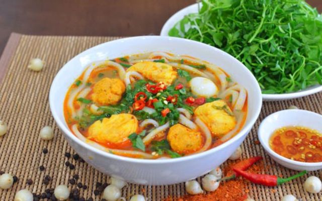 banh-canh-ca-loc-minh-long