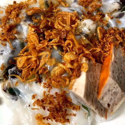 banh-cuon-ga-nam-cha-que