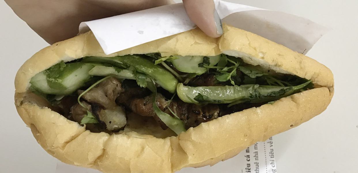 banh-mi-tan-hoang-thao-tran-xuan-soan