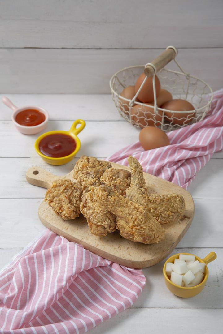 ga-nua-con-sot-mu-tat-mat-ong