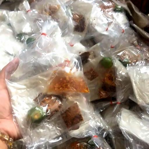 banh-trang-tron-sot-me