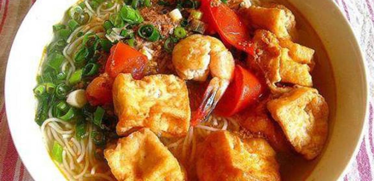 co-be-bun-rieu-tom-lac-long-quan