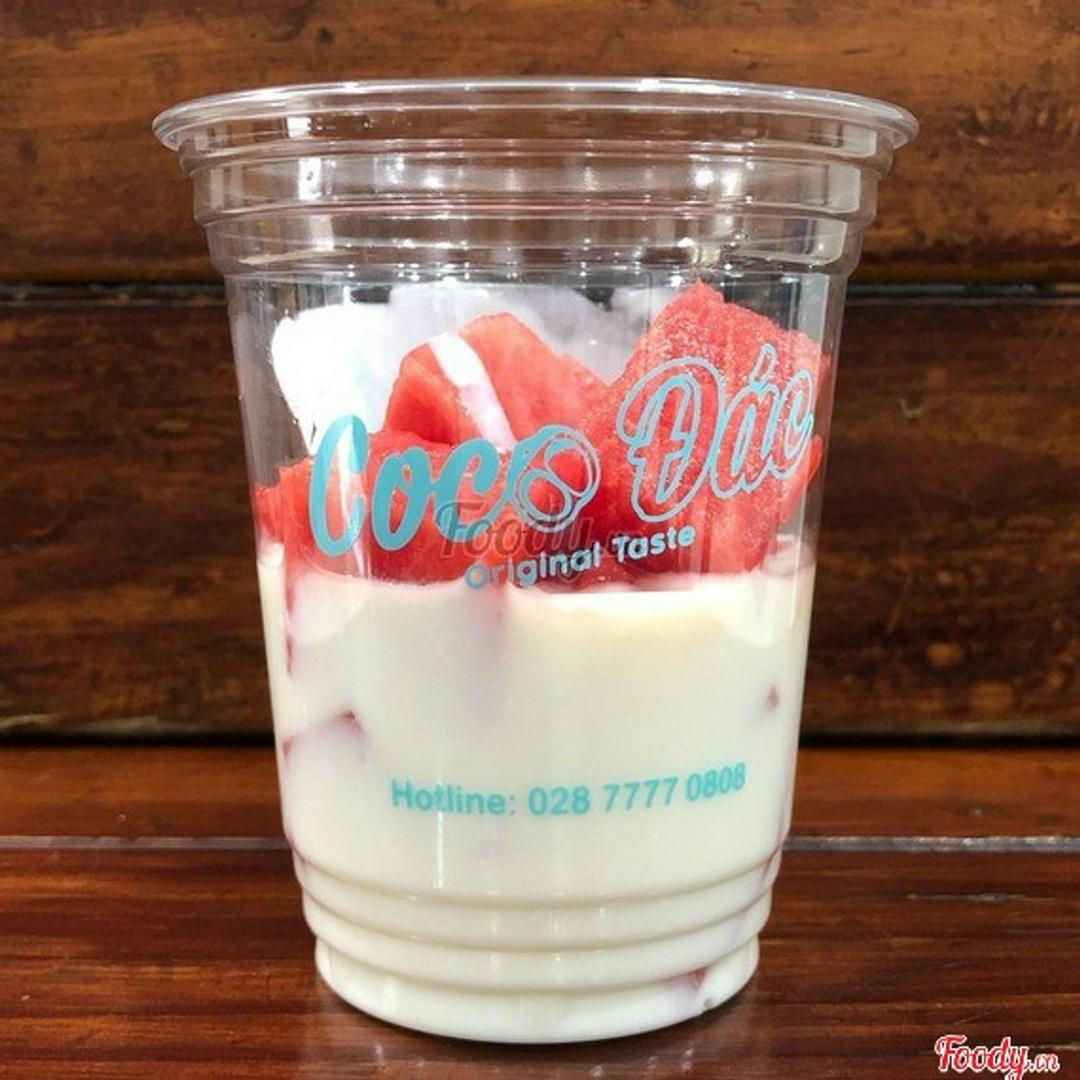 dua-hau-sua-chua-tuoi