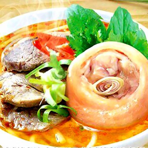 bun-gio-heo-hue-moc-cha-lua