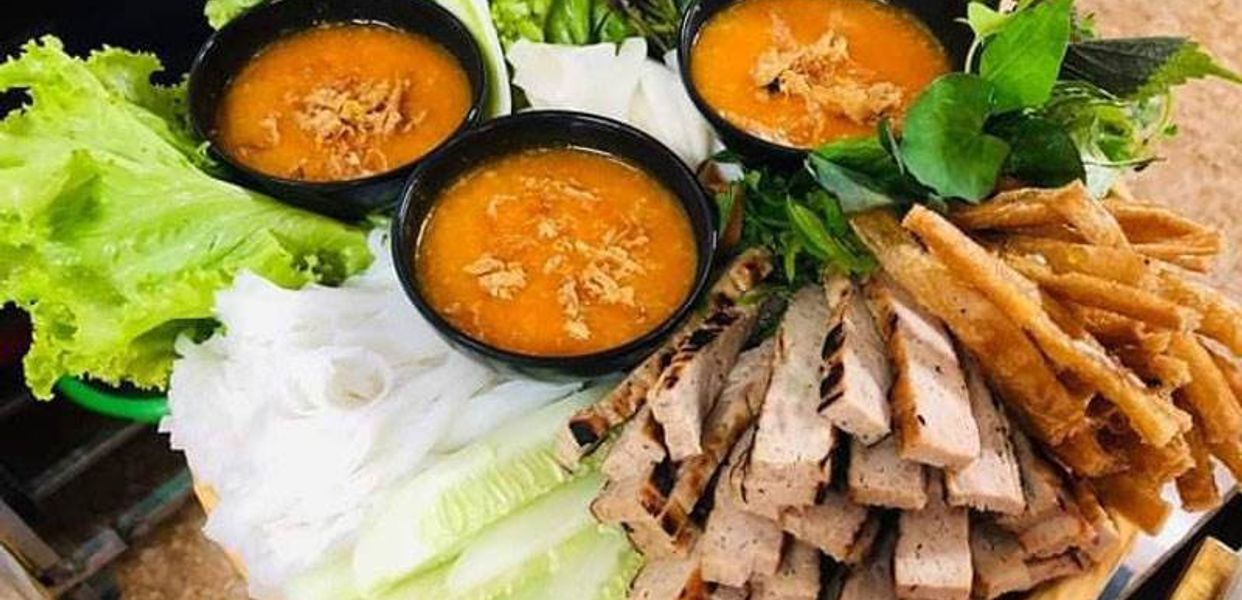 nem-nuong-nha-trang-quan-bon-minh