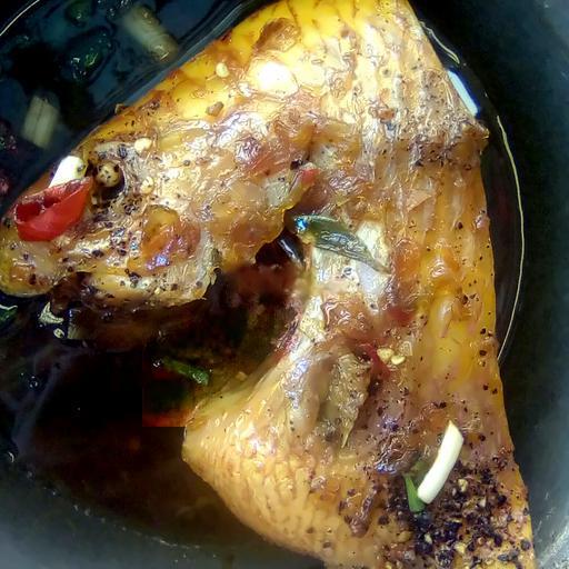 com-au-ca-ieu-hong-to