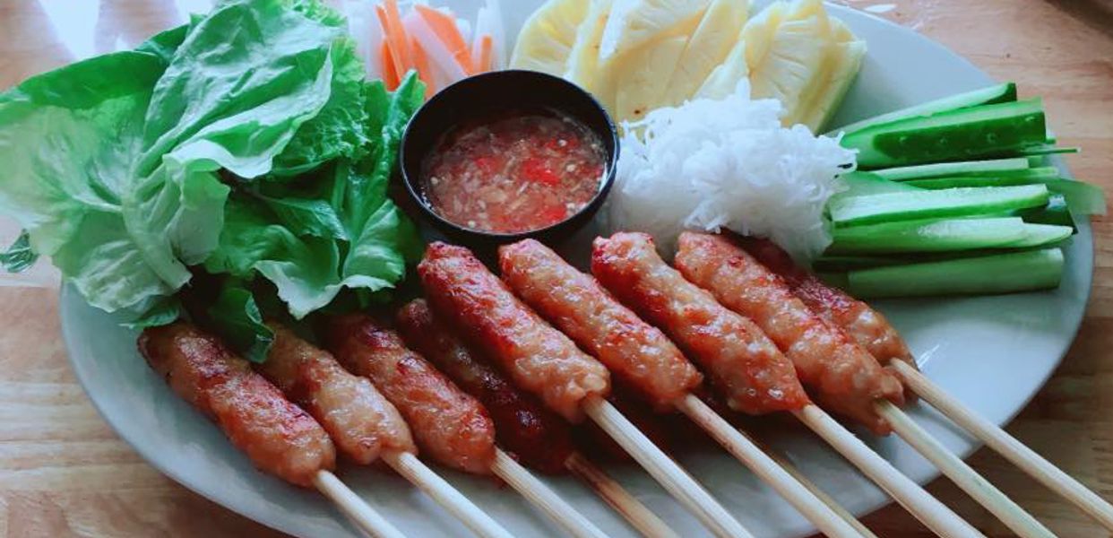 hoi-quan-nem-nuong-tam-thuong