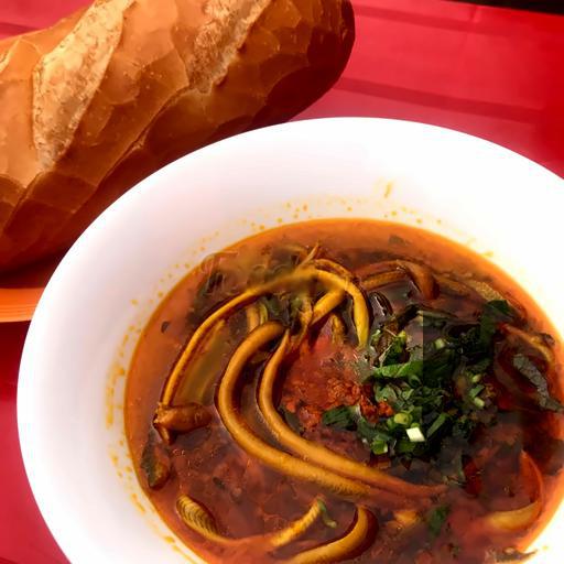 soup-luon-banh-mi-ac-biet