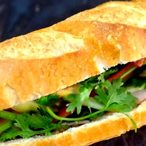 banh-mi-trung-xuc-xich