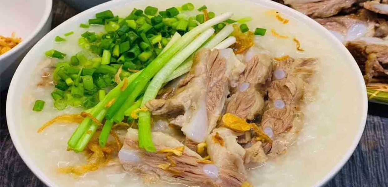 van-banh-cuon-chao-xoi-nguyen-trai