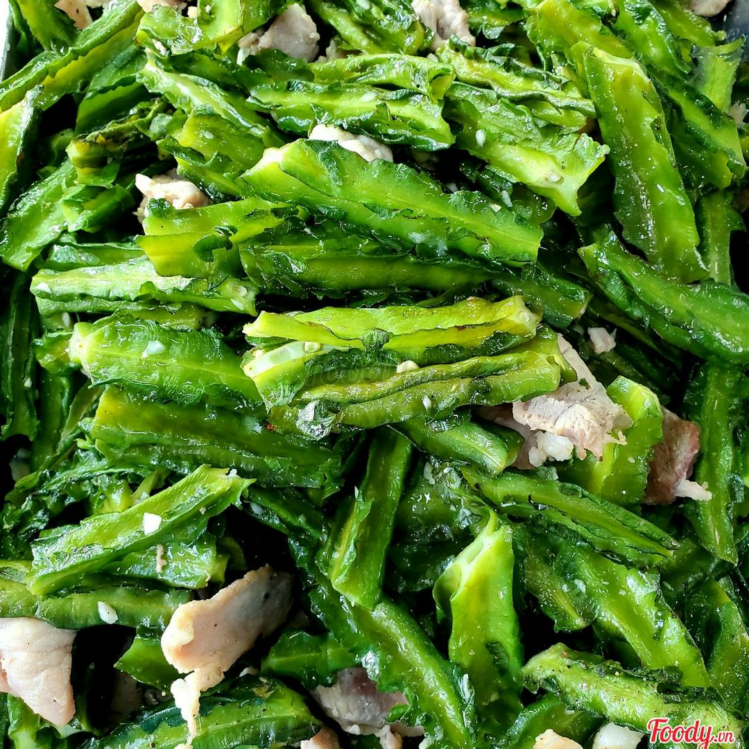 com-au-rong-xao-thit