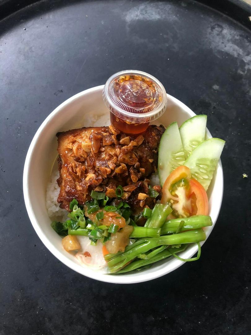 com-ma-ga-nuoc-mam-toi