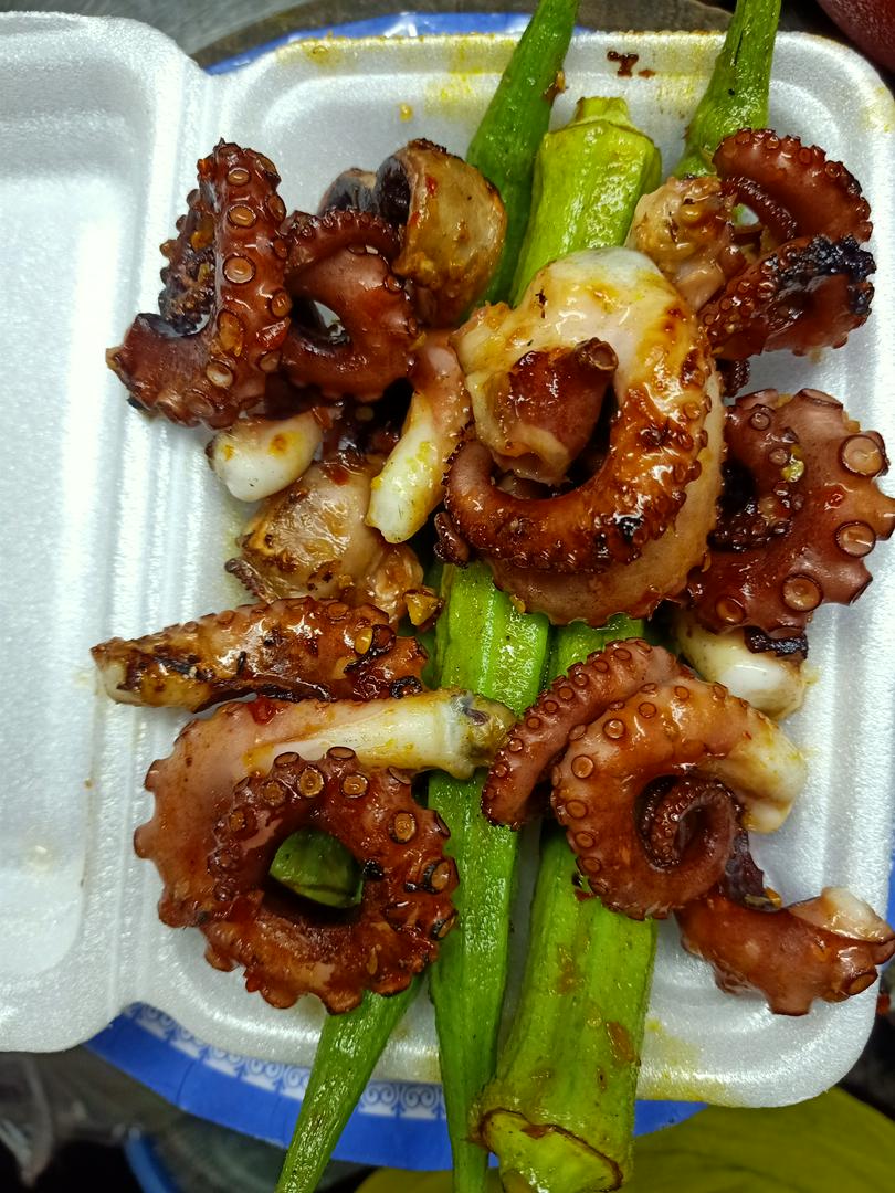 bach-tuoc-nuong-muoi-ot-lon