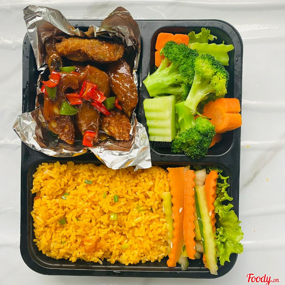 com-suon-sot-chua-ngot