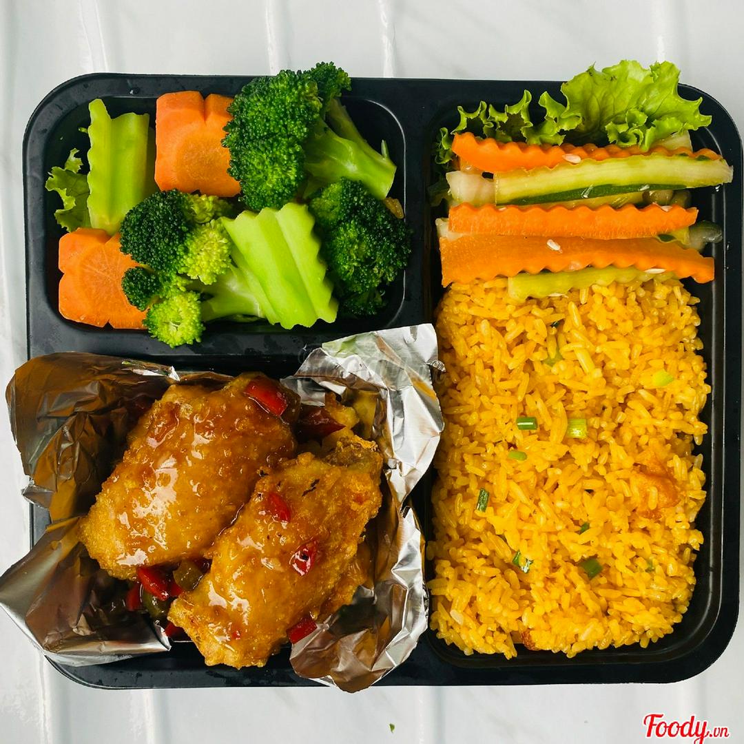 com-canh-ga-sot-chua-ngot