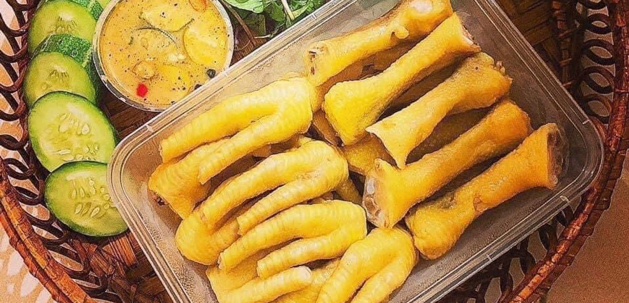 ga-u-muoi-hoa-tieu-an-nhien-cach-mang-thang-8