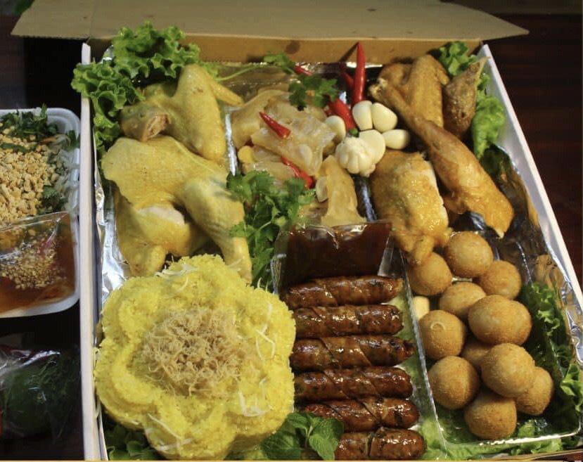 1-2-ga-quay-1-2-ga-luoc-khoai-le-pho-doi-sun-nuong-be-xao-sa-ot-xoi-nom-rau-thom-0855578925