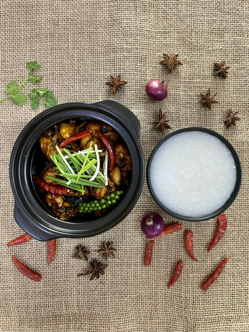 chao-ech-3-con-chao-trang