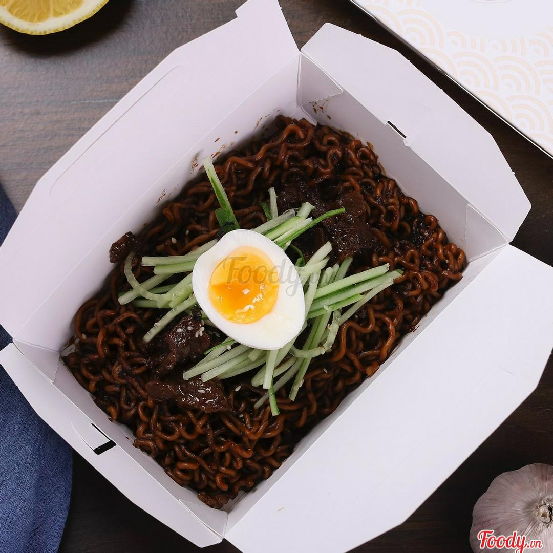 my-tron-tuong-en-thit-bo-trung