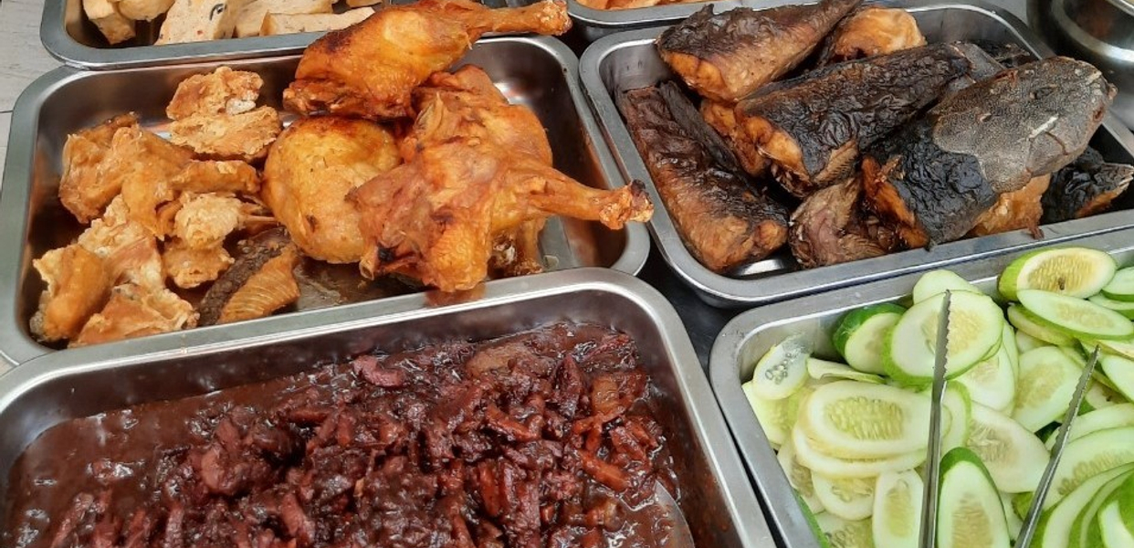 com-quynh-quan-an-com-van-phong-nguyen-truong-to