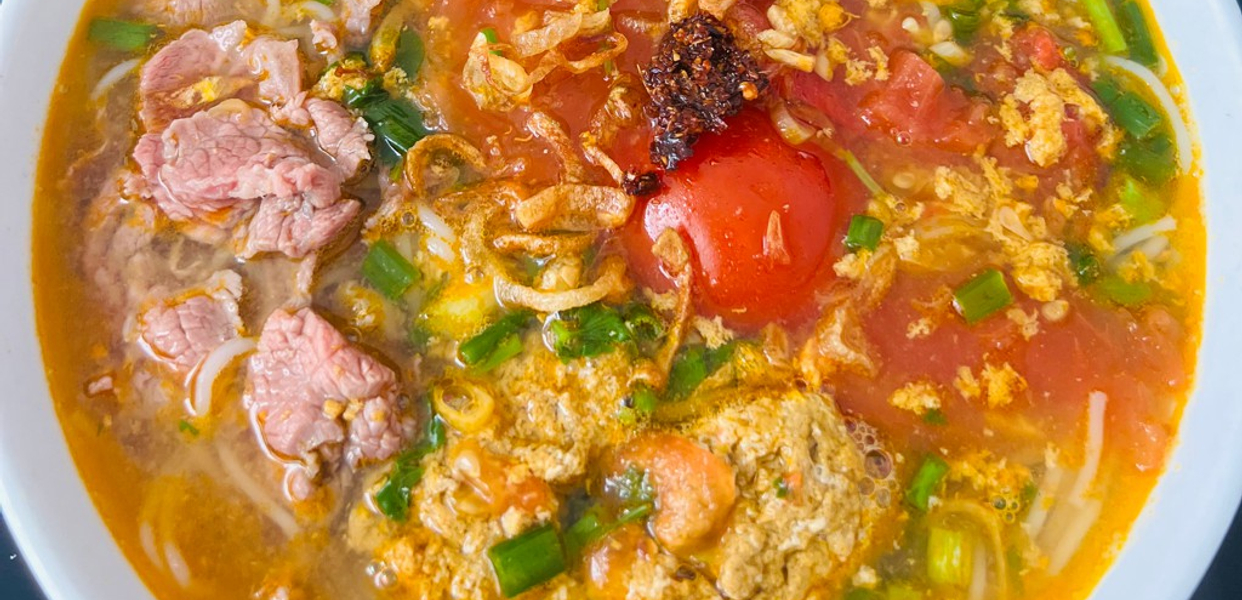 tram-cafe-tra-mang-cau-ca-phe-muoi-trieu-khuc