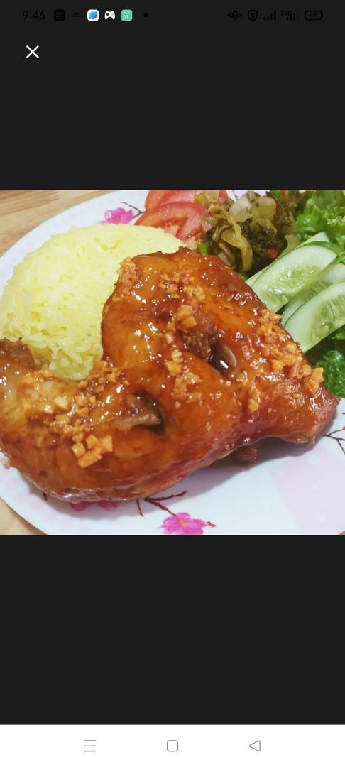 com-ga-xoi-mo-goc-tu-sot-bo-toi-tang-kem-nuoc-uong