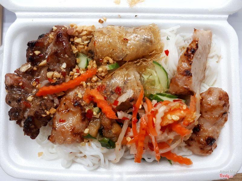 bun-thit-nuong-cha-gio
