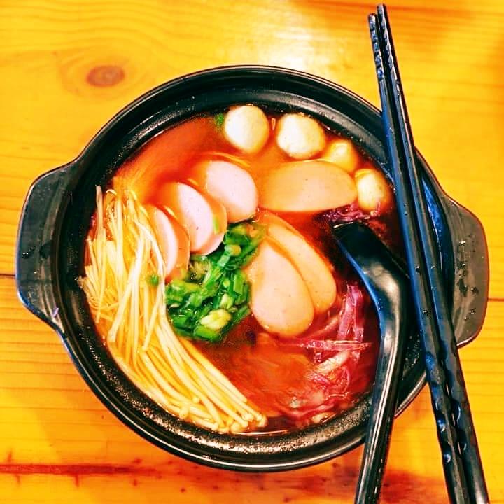 bun-cay-ca-vien-xuc-xich