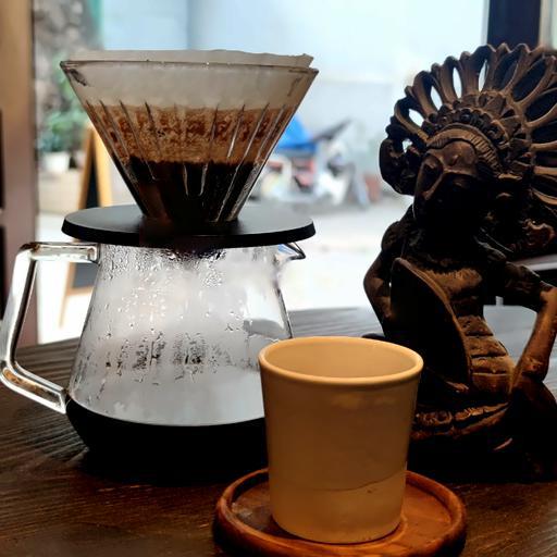 pour-over-ca-phe-ac-san-viet