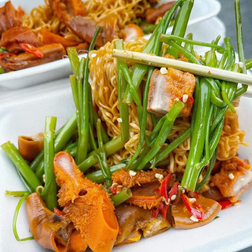 pha-lau-bo-mi-goi-xao-sa-te