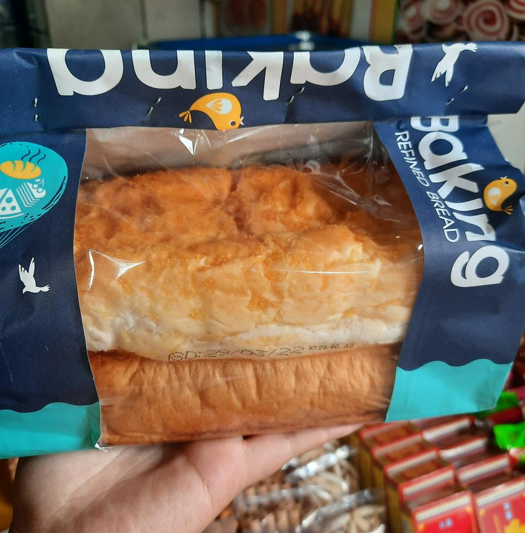 banh-mi-hoa-cuc-nho-dua