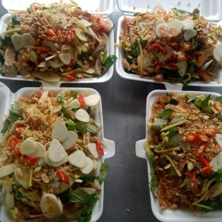 tre-tron-thap-cam-tang-1-bich-phong-tom