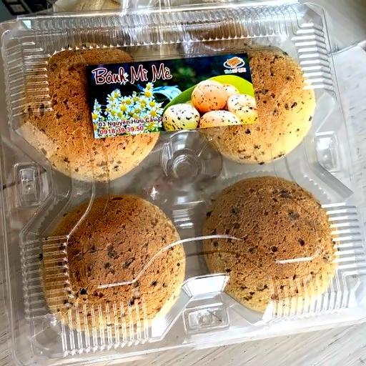 banh-mi-me-han-quoc-hop-4-cai-lon