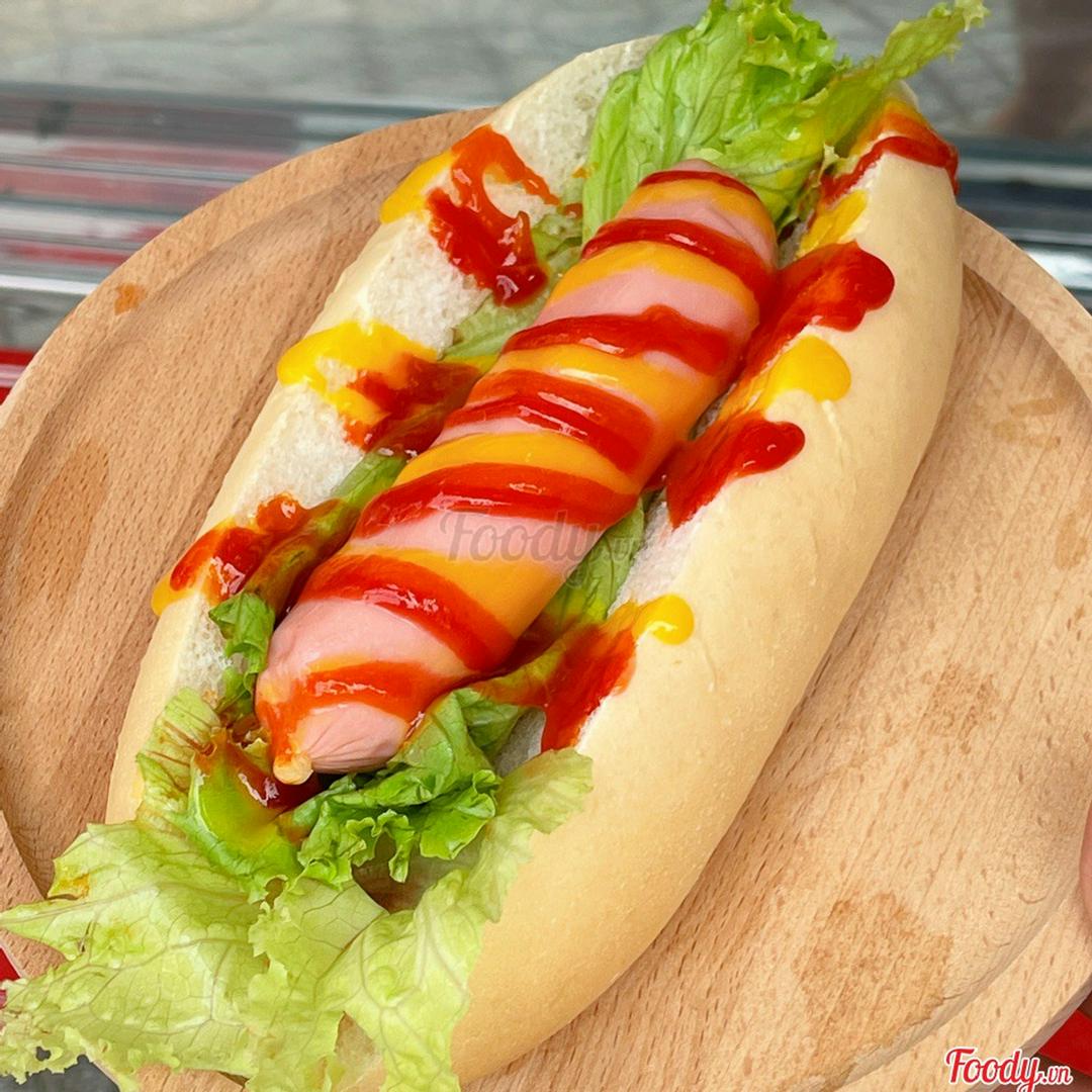 hot-dog-nuoc-giai-khat