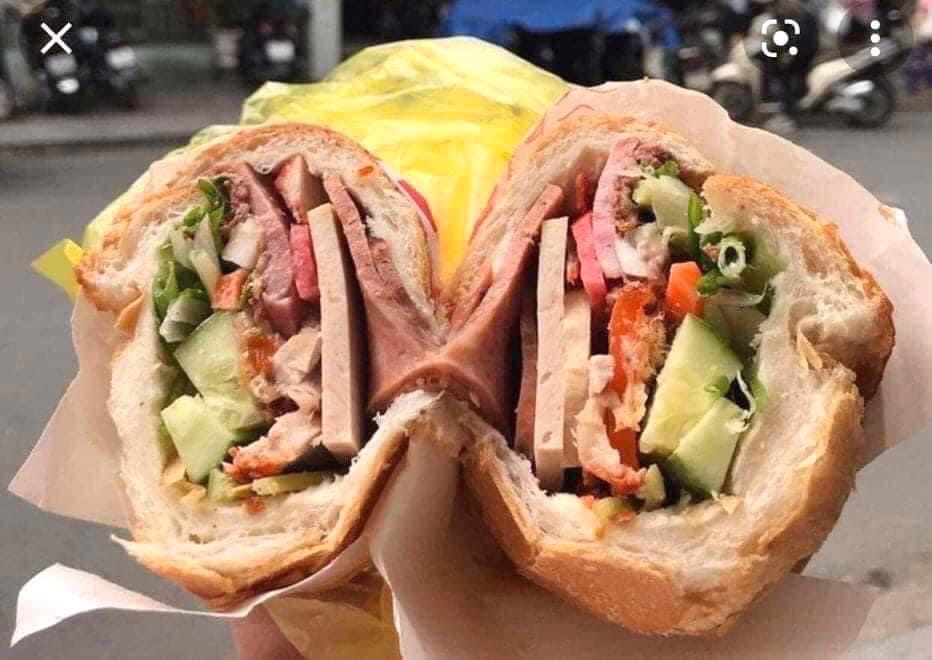 banh-mi-thit-cha